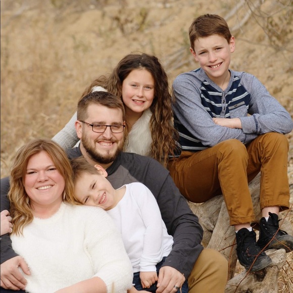 Meet your Posher, Shelby - Picture 2 of 2